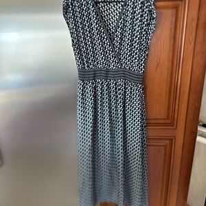 Max Studio Elegant Blue and White Patterned Dress